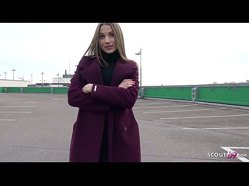 ❤️ SCOUT ALEMANA ES UN SUEÑO TOCANDO A STEELE, TELLA DEL ESTACIONAMIENTO Y SEXY POR DINERO ❌ Video de porno en es.verhentai.ru ❌️