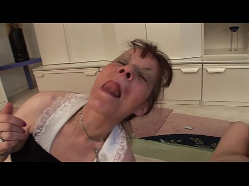 ❤️ Dos abuelas y un abuelo hacen un trío ❌ Video de porno en es.verhentai.ru ❌️