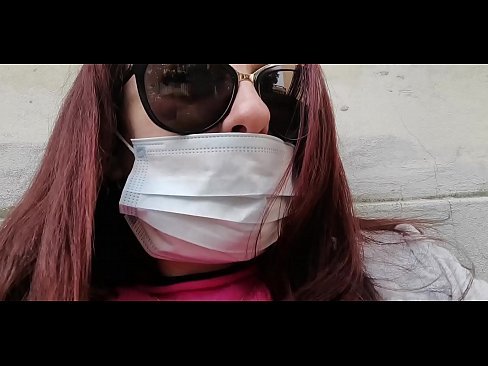 ❤️ Nicoletta se venga de su vecino y orina en su garaje (Especial Covid19 Cuarentena Italiana) ❌ Video de porno en es.verhentai.ru ❌️