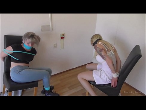 ❤️ Adicta / atada y amordazada / damisela en apuros ❌ Video de porno en es.verhentai.ru ❌️