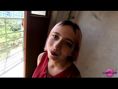 ❤️ Estudiante Sensual chupa a un extraño en el Outback - Cum en su cara ❌ Video de porno en es.verhentai.ru ❌️